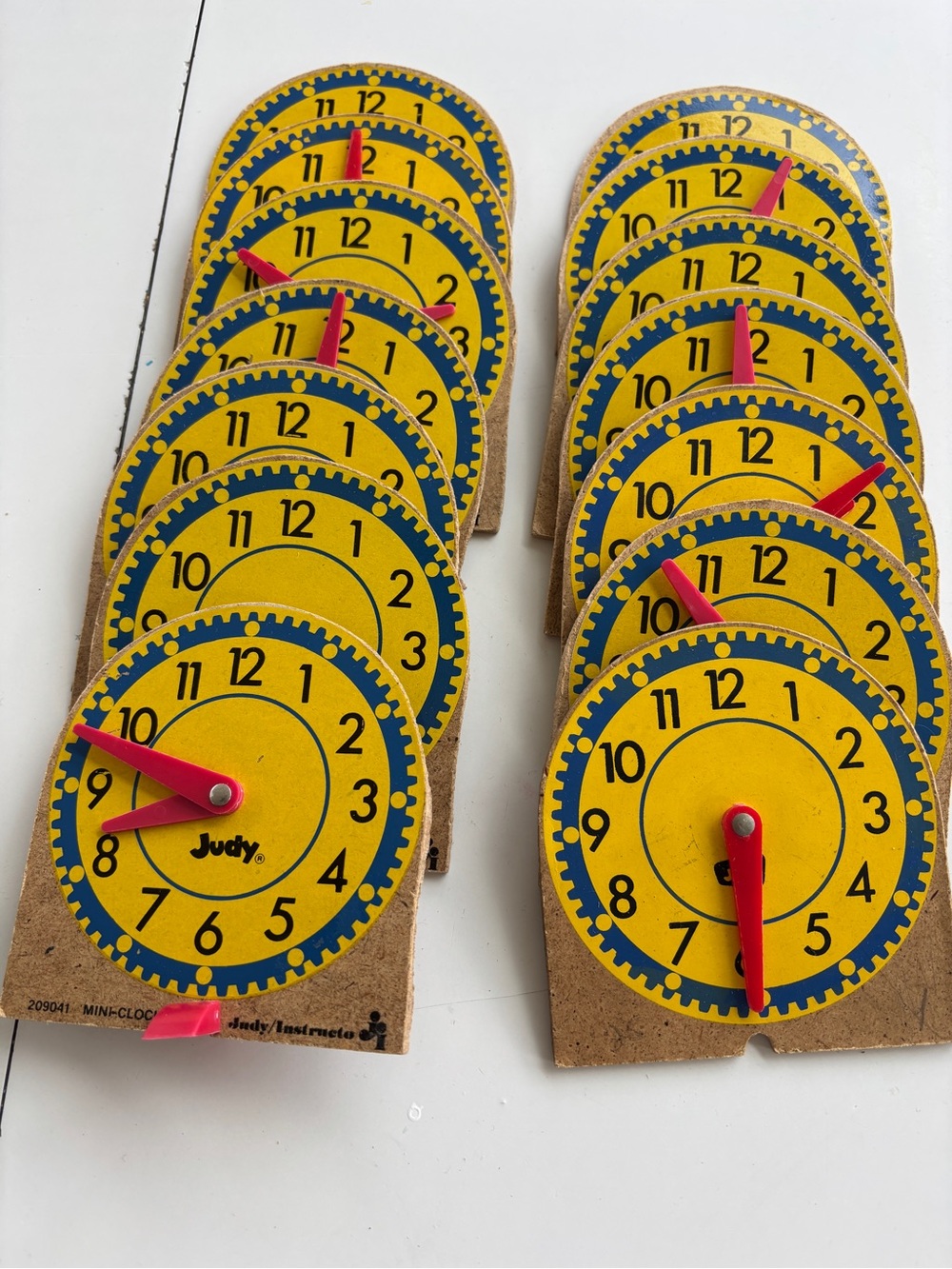 19 Judy instructional Yellow Mini Learning Clock Set - Kids Toys